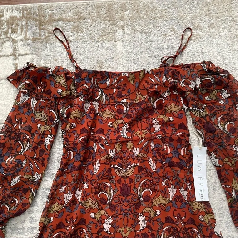 🏷️ 5 for $25 - LUMIERE Cold Shoulder Dress